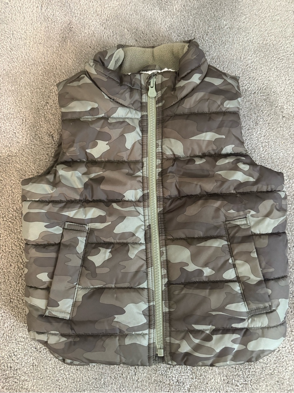 GAP Kids Camo Puffer Vest - Brown/Green